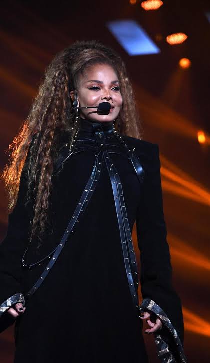 Janet Jackson performing live